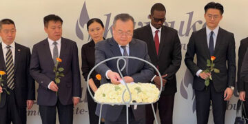 Umwe mu bakomeye mu ishyaka riyoboye ubushinwa ari mu Rwanda