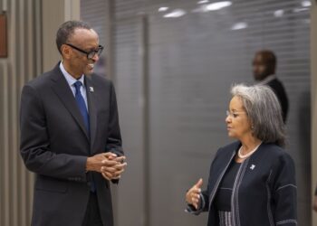 Perezida Paul Kagame yagiranye ibiganiro na mugenzi we wa Ethiopia