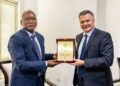 Minisitiri w’Ingabo Juvenal Marizamunda yakiriye Ambasaderi w’u Bufaransa mu Rwanda