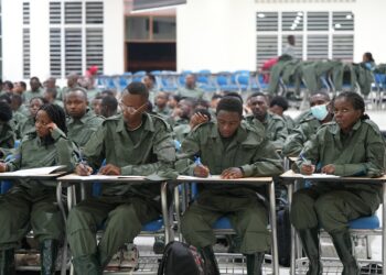 Urubyiruko rwiga mu mahanga rurasabwa gufata ibyiza bibayo birinda ingeso mbi zihagaragara