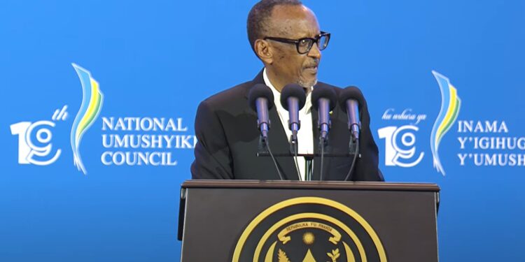 Ntimugatinye ibitumbaraye: Perezida Kagame yijeje Abanyarwanda umutekano usesuye
