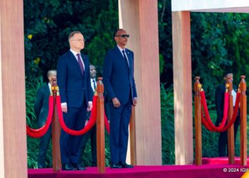 Perezida Kagame yakiriye mugenzi we wa Pologne