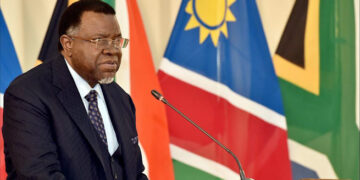Perezida Kagame yafashe mu mugongo Abanya-Namibia nyuma y’urupfu rwa Perezida Dr Hage Geingob