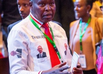 Rucagu yahishuye impamvu yambara imyenda itatse amafoto ya Perezida Kagame