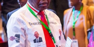 Rucagu yahishuye impamvu yambara imyenda itatse amafoto ya Perezida Kagame