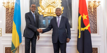 Perezida Kagame yagiye muri Angola