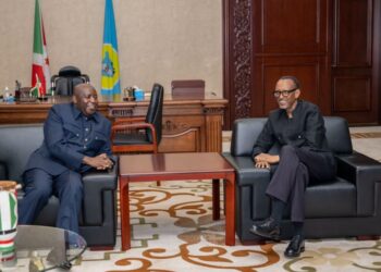Perezida Kagame yavuze ku kiganiro yagiranye na Ndayishimiye Evariste mbere y’uko yoherereza FARDC ingabo zo kuyifasha M23