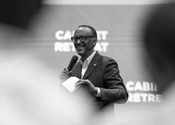 Perezida Kagame yasabye abagize Guverinoma guhoza umuturage ku isonga