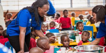 Guverinoma y’u Rwanda yongereye ingengo y’imari itanga nka nkunganire muri gahunda yo kugaburira abana ku ishuri