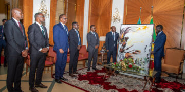 Perezida Kagame yahaye impano Diomaye Faye wa Sénégal