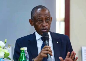 Amb Kimonyo James yavuze  ko u Rwanda rudashobora guhatirwa kugira uruhande rufata