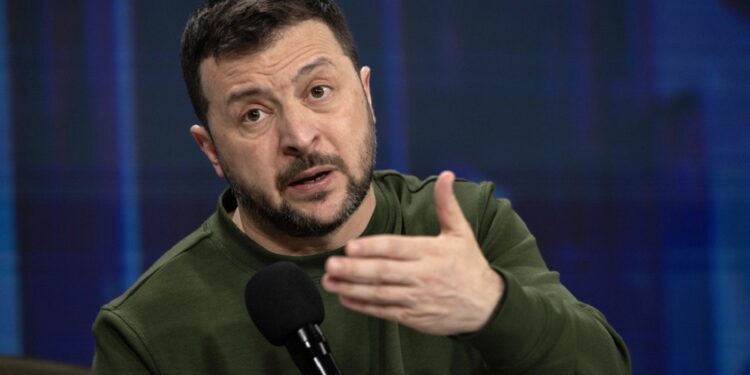 Ukraine: Zelenskyy yirukanye umwe mu bajyanama be bakuru