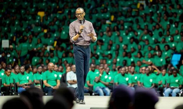 Kigali: Perezida Paul Kagame yasabye urubyiruko rw’u Rwanda guharanira ko bishakamo ibisubizo