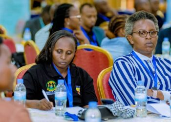 Ubuzima: Abaforomo bashinzwe kwita ku bafite ibibazo byo mu mutwe baracyari bake