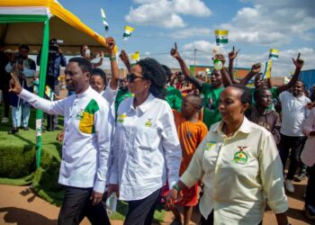 ‘Ndifuza kurandura burundu inzara mu Banyarwanda’-Dr Frank Habineza ubwo yiyamamazaga i Kamonyi