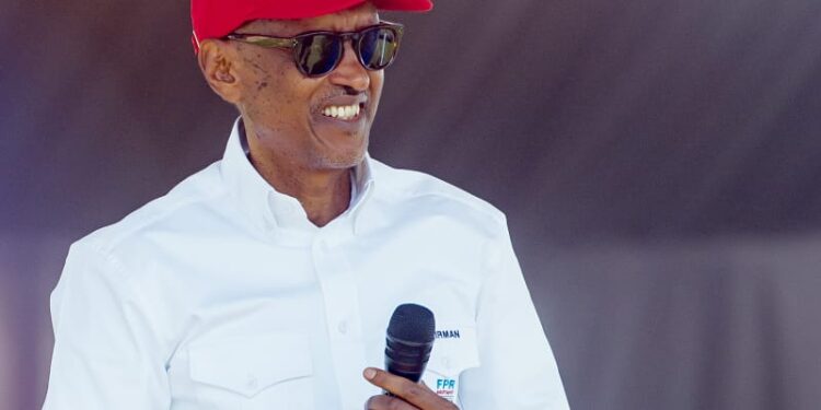 Perezida Kagame yasabye abanyarwanda bakiri hanze gutaha mu mahoro