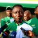 Dr Frank Habineza uhagarariye ishyaka Green Party of Rwanda (DGPR) yijeje umuturage wa Bweramvura ko azakurikirana ikibazo cy’umwana we