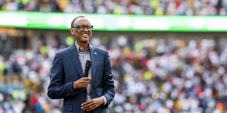 Perezida Kagame yafunguye ku mugaragaro sitade Amahoro yavuguruwe-AMAFOTO