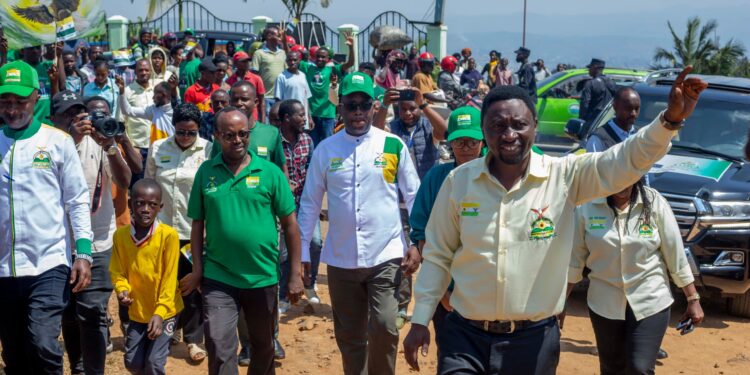 I Burengerazuba: Dr Frank Habineza yijeje ab’i Rusizi kubaha imirama y’amafi