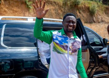 Dr Frank Habineza yijeje ab’i Rulindo ko nibamutora ibiciro bya Gaz yo guteka bizagabanuka