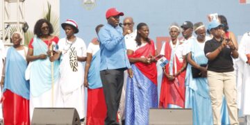 Kanombe: Bamamaje umukandida wa FPR Inkotanyi Paul Kagame babikora banishimira ibyagezweho
