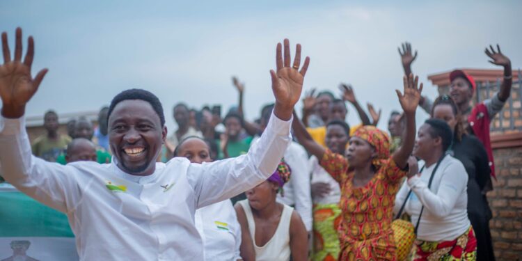 ‘Igiciro cy’ingurane kubutaka gihabwa umuturage gikwiriye kujyana n’igiciro cyo ku isoko’ ishyaka rya Green Party i Nyaruguru
