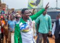 Gicumbi: Dr Frank Habineza yemereye abaturage uruganda rutunganya ibikomoka ku Mata