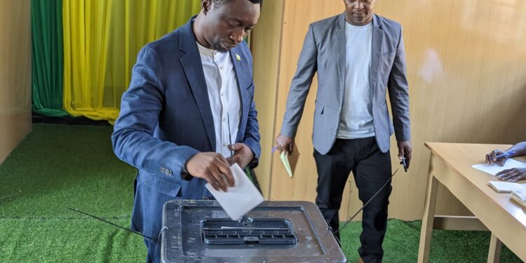 “Mfite icyizere cyo gutsinda amatora ku kigero cya 55%”- Dr Frank Habineza