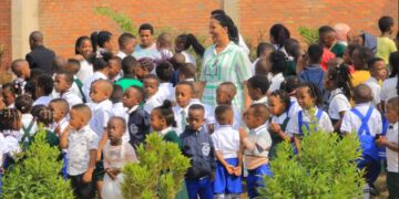Menya uburyo Ishuri rya Mother Mary ryavunnye amaguru abanya Bugesera na Kicukiro