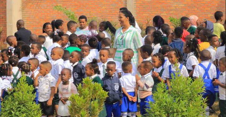 Menya uburyo Ishuri rya Mother Mary ryavunnye amaguru abanya Bugesera na Kicukiro