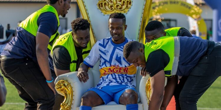 Robertinho yifurije Haruna “witonda” amahirwe masa mu butoza