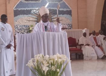 Musenyeri Nzakamwita agira inama Abibumbiye mu miryango y’Agisiyo Gatulika gufatira urugero kuri Kristu Umwami wababereye urumuri