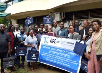 Uburezi: Umuryango REFAC urifuza ko ikoranabuhanga rikomeza gushinga imizi mu mashuri abanza n’ayisumbuye