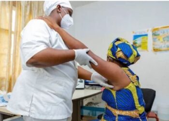 Menya bimwe mu bishobora gutera kanseri y’ibere n’uko wayirinda