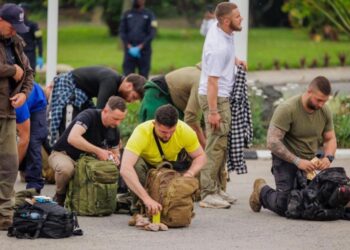 Abacancuro barwaniraga DRC banyuze mu Rwanda basubira iwabo