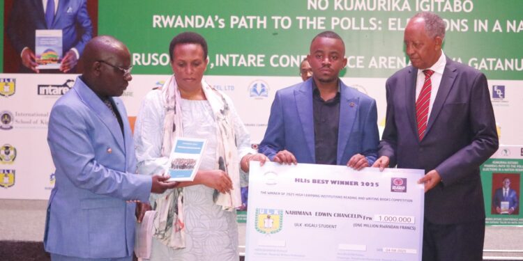 Kaminuza yigenga ya Kigali yegukanye ibihembo byinshi mu marushanwa yo gusoma no kwandika ibitabo