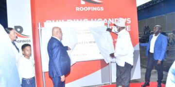 Museveni yatashye uruganda rwa miliyoni 125$ rwongereye ingufu za Uganda mu gukora ibyuma