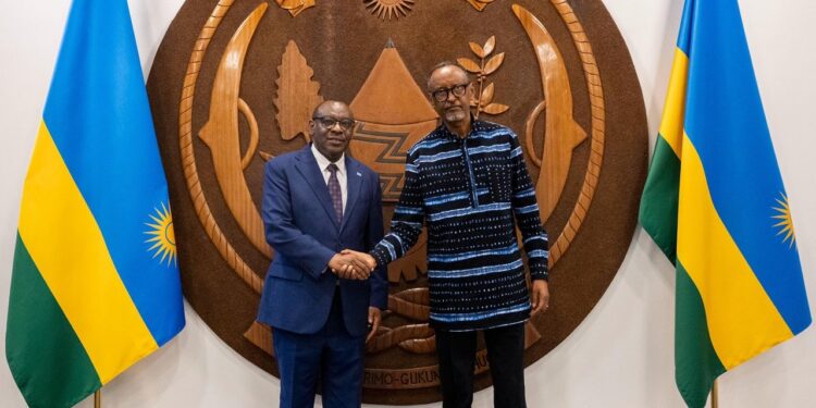 Perezida Kagame yakiriye Umunyamabanga Mukuru wa UNECA