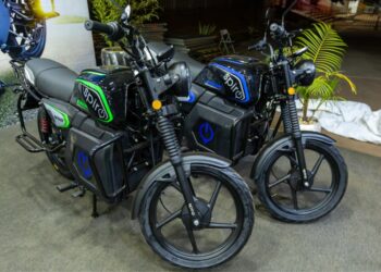 Spiro yamuritse moto nshya EKON M1 V3, ‘Moto y’Imisozi Igihumbi’