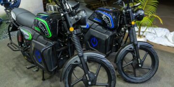 Spiro yamuritse moto nshya EKON M1 V3, ‘Moto y’Imisozi Igihumbi’