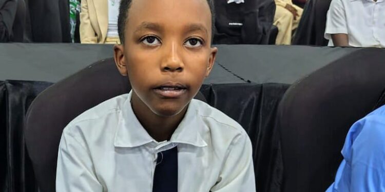 Ubuyobozi bwa Ecole Les Rossignols bishimiye intsinzi yo kugira umwana wabaye uwa 2 ku urwego rw’igihugu